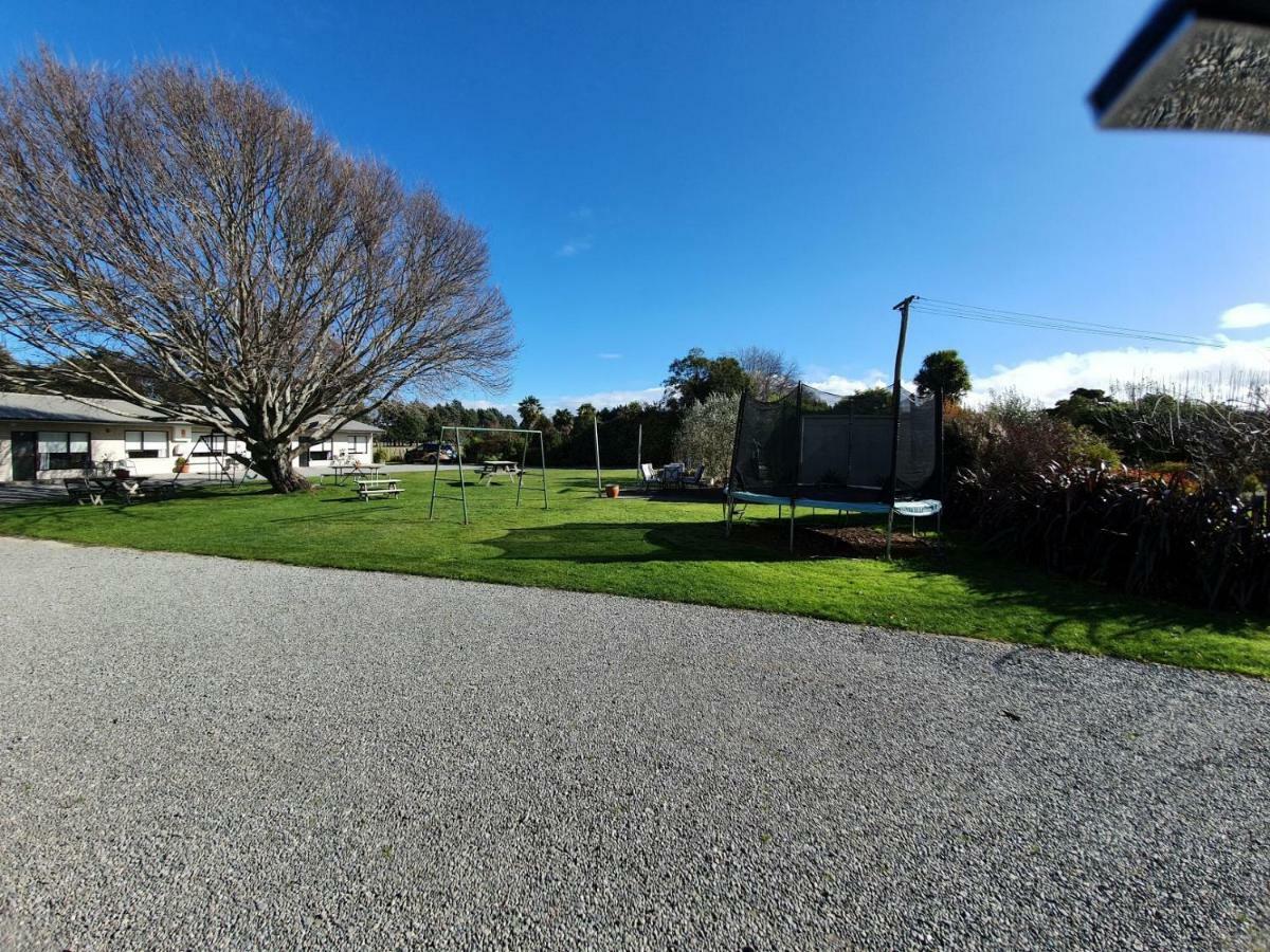 U Studios Masterton Exterior photo
