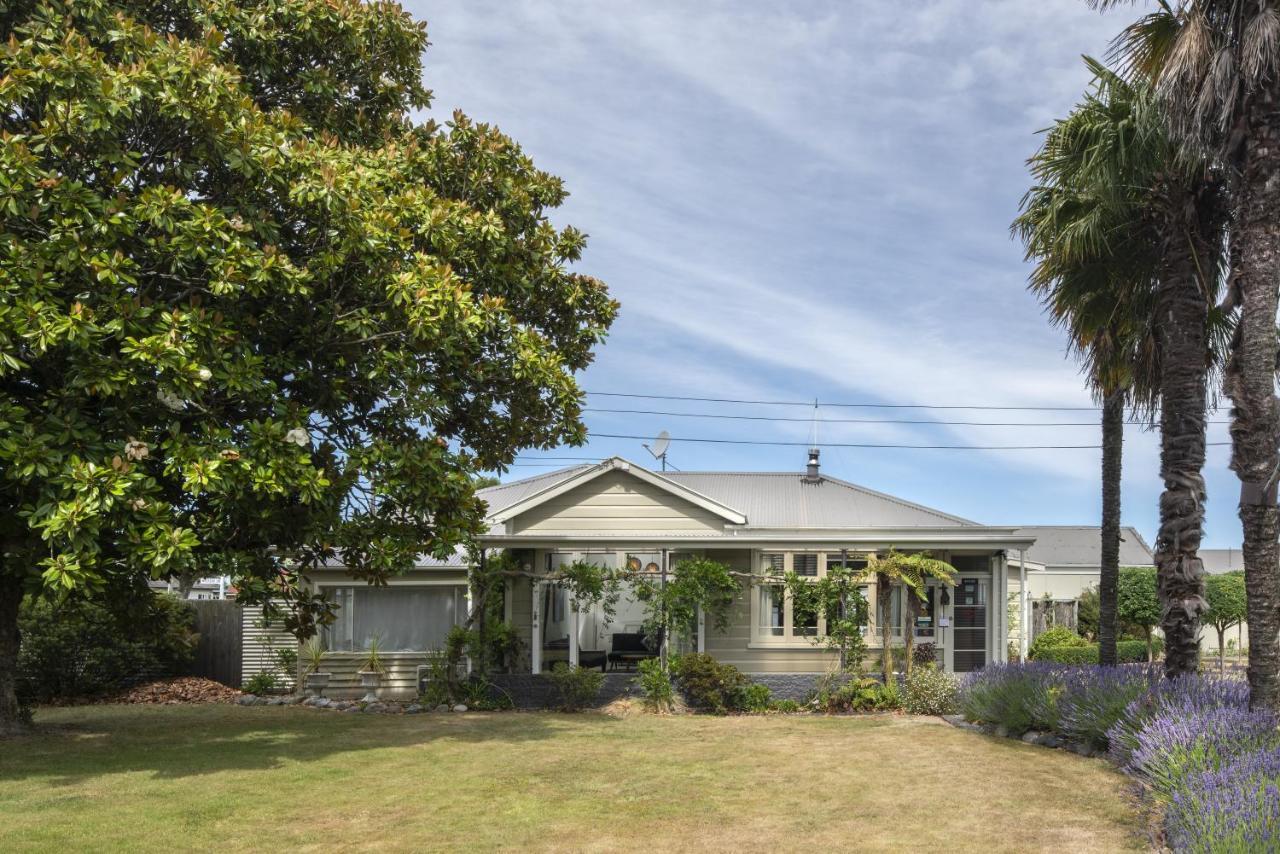 U Studios Masterton Exterior photo